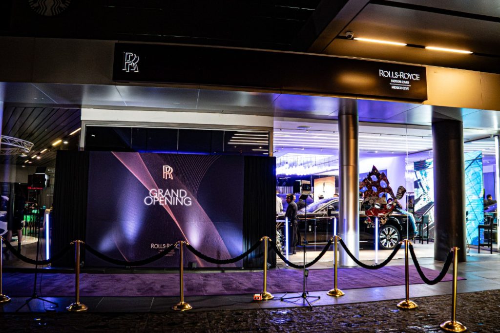 Rolls-Royce Motor Cars México inaugura su exclusivo showroom en México y presenta el nuevo Cullinan Series II
