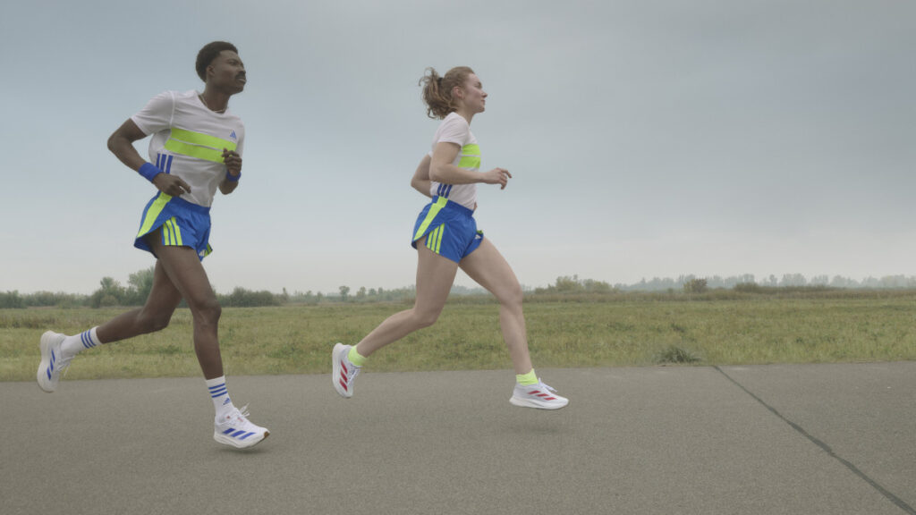 adidas lanza el pack de ropa Adizero Retro