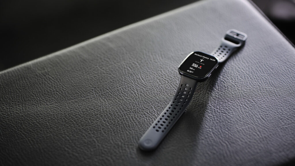 La sexta generación del Amazfit Bip presenta una vibrante pantalla, entrenamientos inteligentes y mayor conectividad