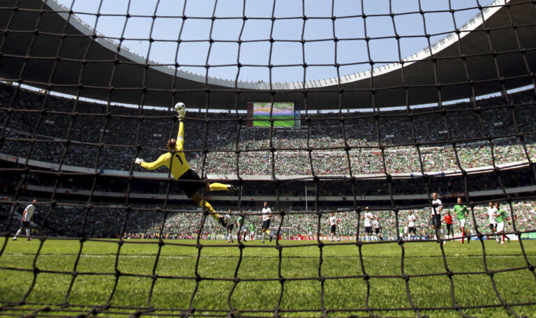 Airbnb y FIFA anuncian alianza para múltiples torneos