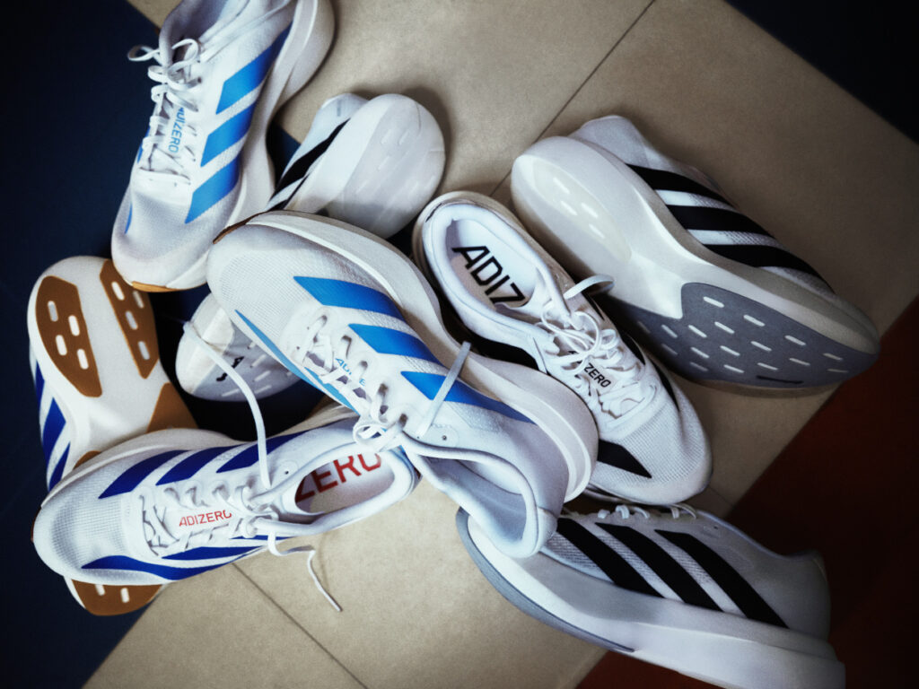 adidas presenta la nueva combinación de colores otoño/invierno 2025 de los Adizero EVO SL