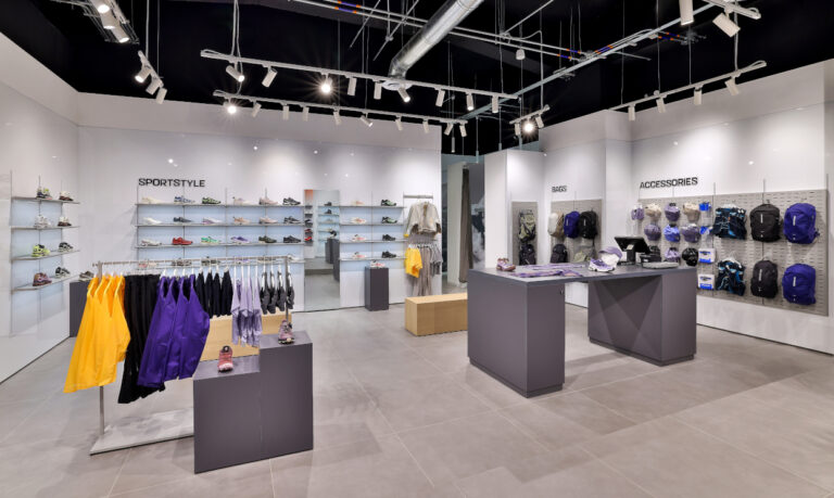 Salomon Inicia Expansión Histórica en México con el Proyecto ‘Salomon Thirteen’: La apertura, reubicación y renovación de 13 tiendas en 2025