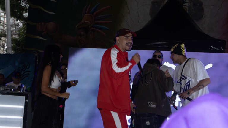 PUMA y Aczino hacen de SUEDE XL el nuevo ícono del freestyle urbano