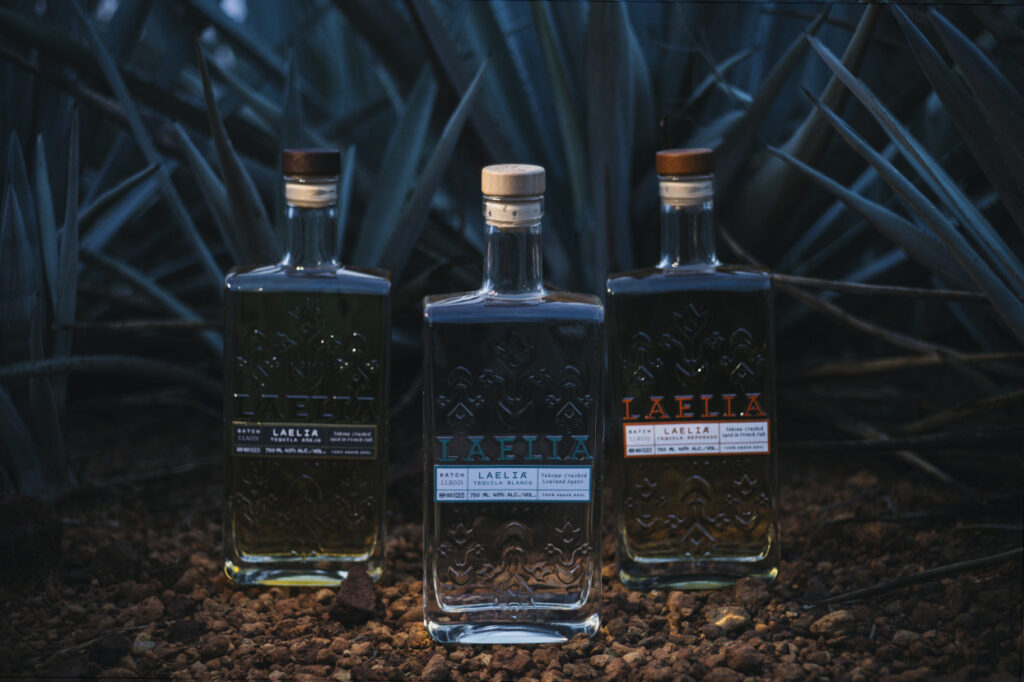 Laelia: una tradición que trasciende a través del destilado