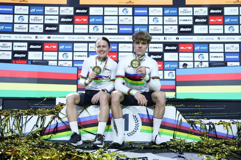 Jason Osborne y Mary Kate McCarthy revalidan sus títulos en el Campeonato Mundial de Esports Ciclistas UCI 2025
