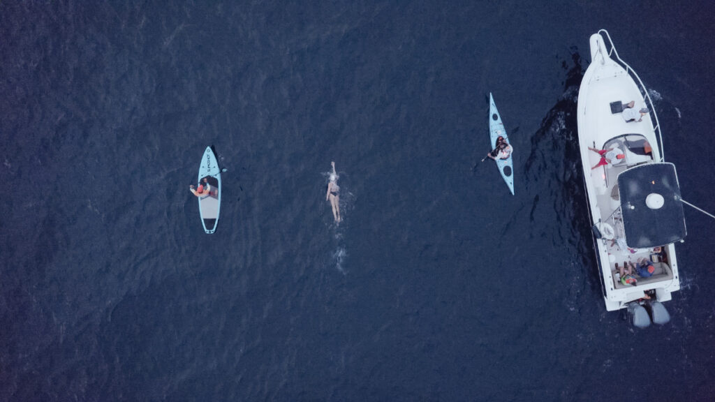 Atleta mexicana completa nado extremo de 60 km en Mar y Montaña 2025 por la conservación de Costalegre