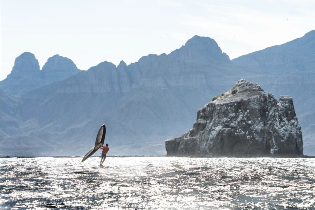 Foil Baja California Sur 2026: Éxito total en la travesía de foil por el Mar de Cortés
