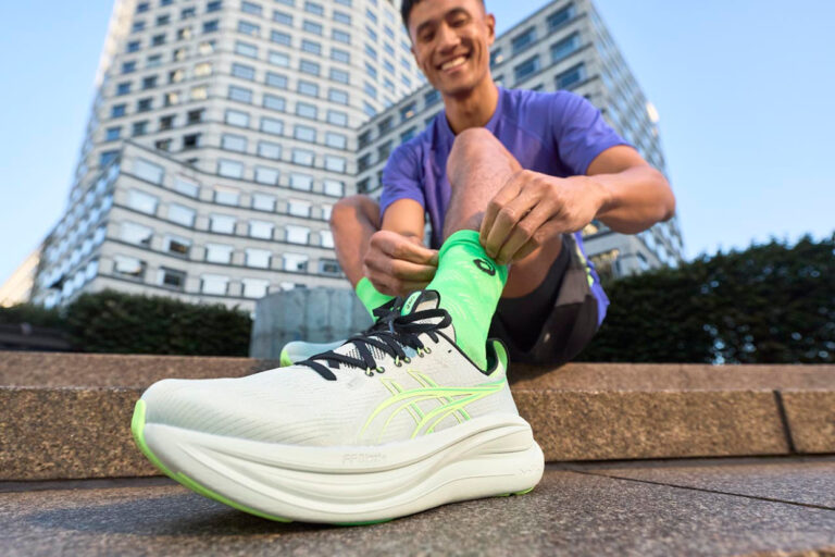 El nuevo calzado GEL-NIMBUS 28 ofrece mayor comodidad con menos peso