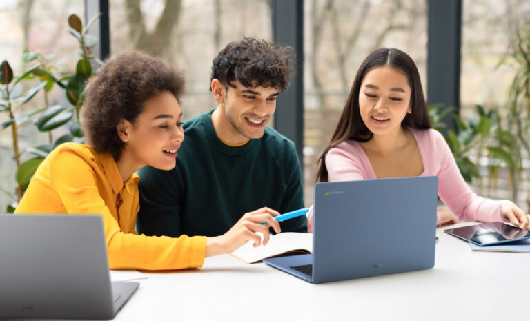 Por qué las Chromebooks de ASUS son la mejor herramienta para los profesores