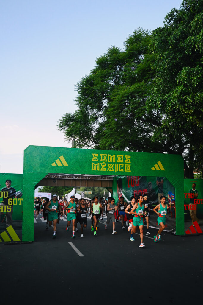adidas Split 16k: el running celebró la fiesta del fútbol