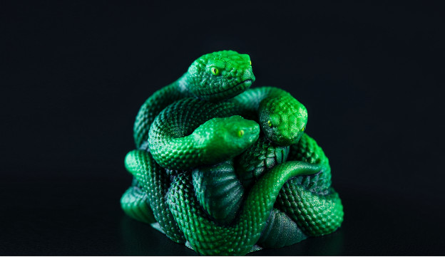 Razer presenta la Artisan Keycap “Triple-Headed Snake Edition”